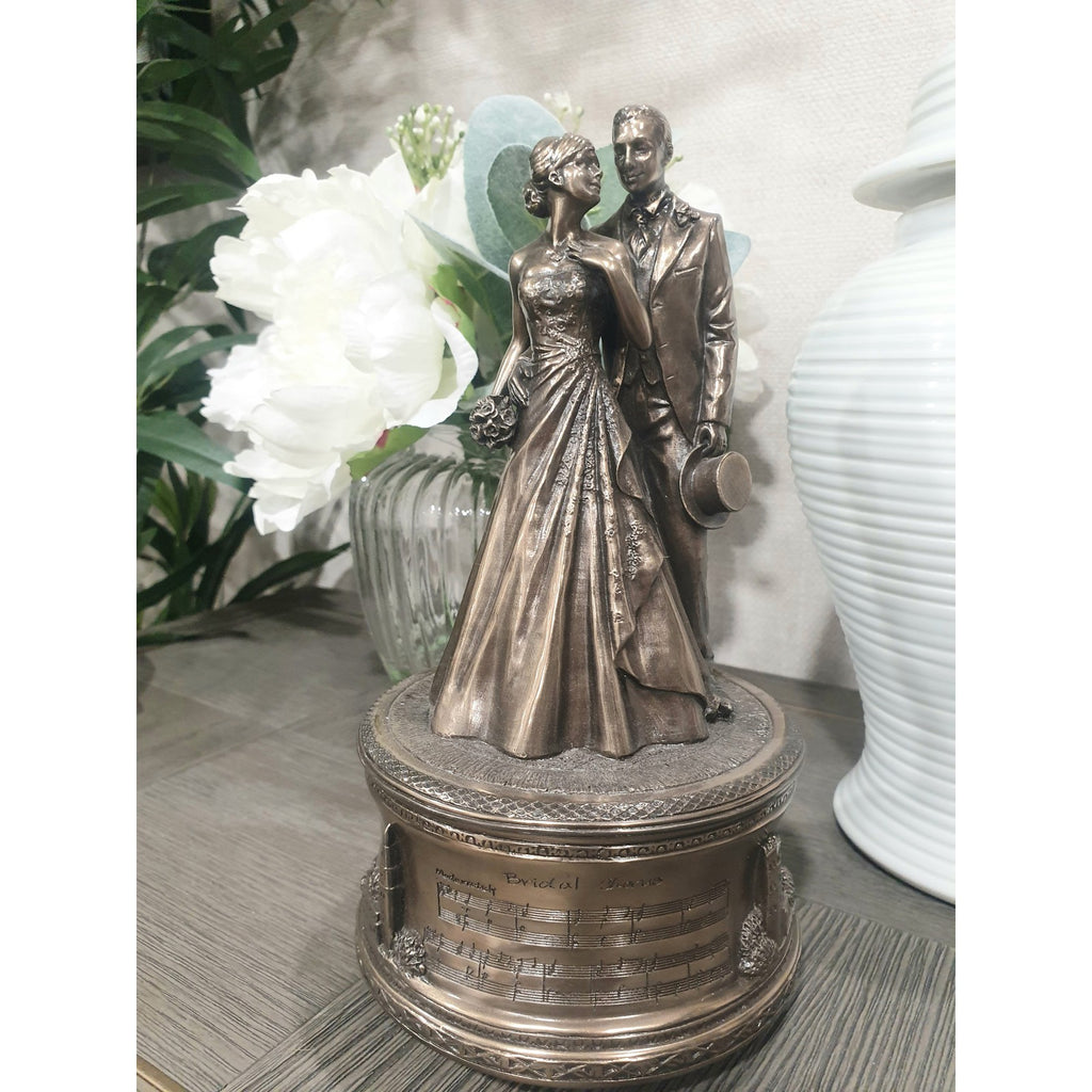 Just Married Music Box Genesis Genesis, Occasions, Wedding Love, €°¢‚